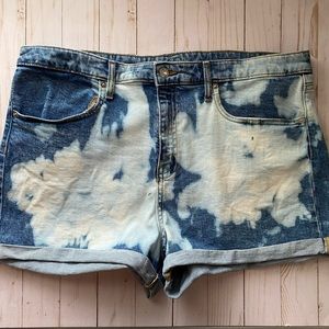 Tie-Dyed Jean Shorts Sz 18/34R